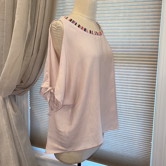 Amy Lou Beaded Cold Shoulder Blouse - Picture 5 of 7